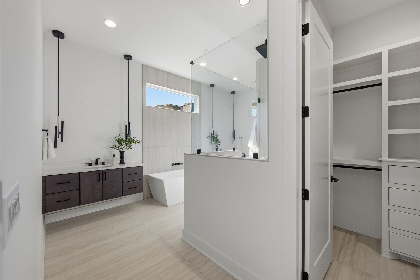 Primary bath