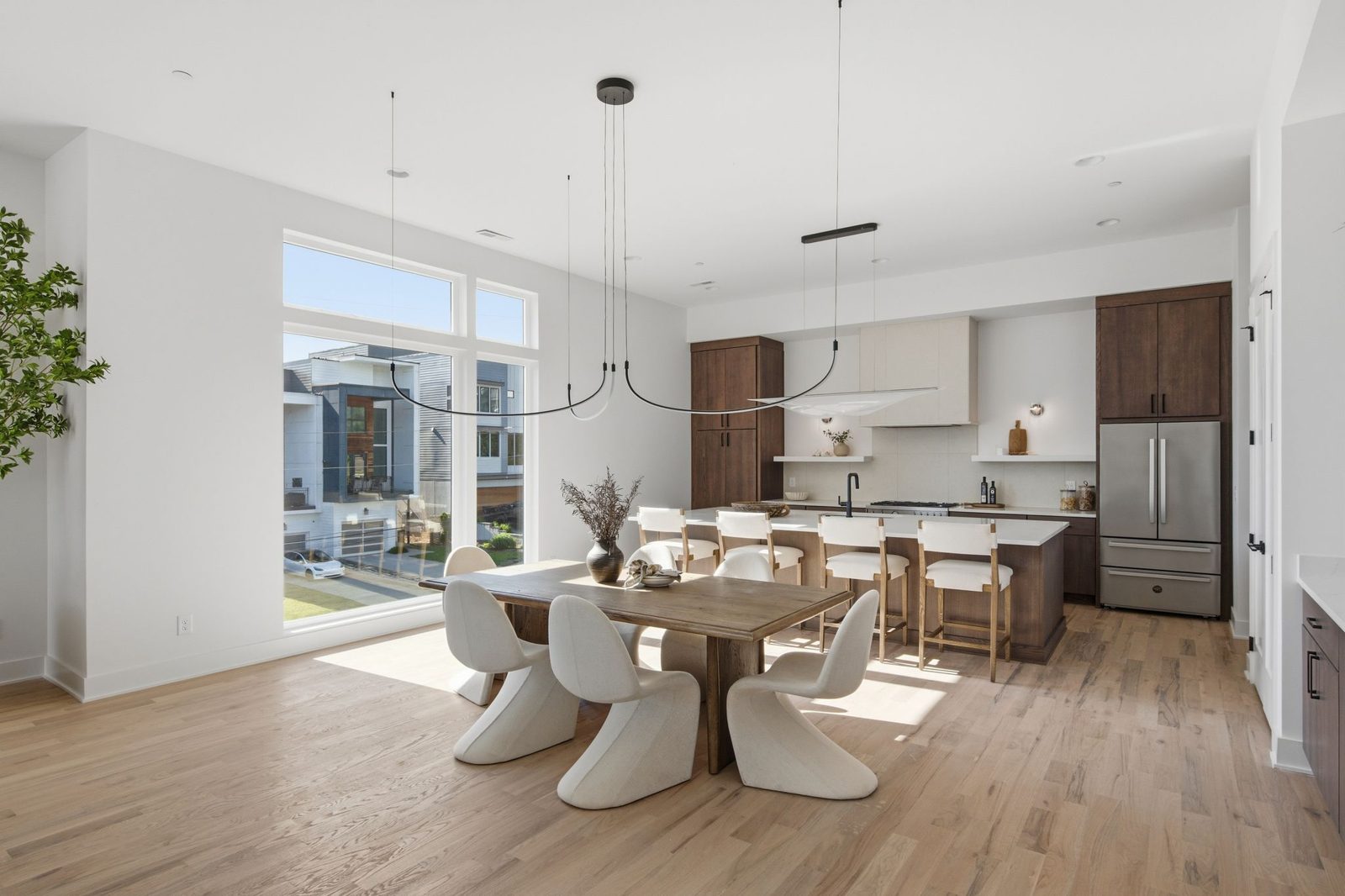 Dining & kitchen